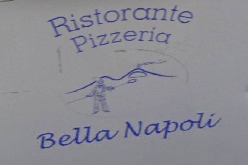 Pizzeria: Bella Napoli 