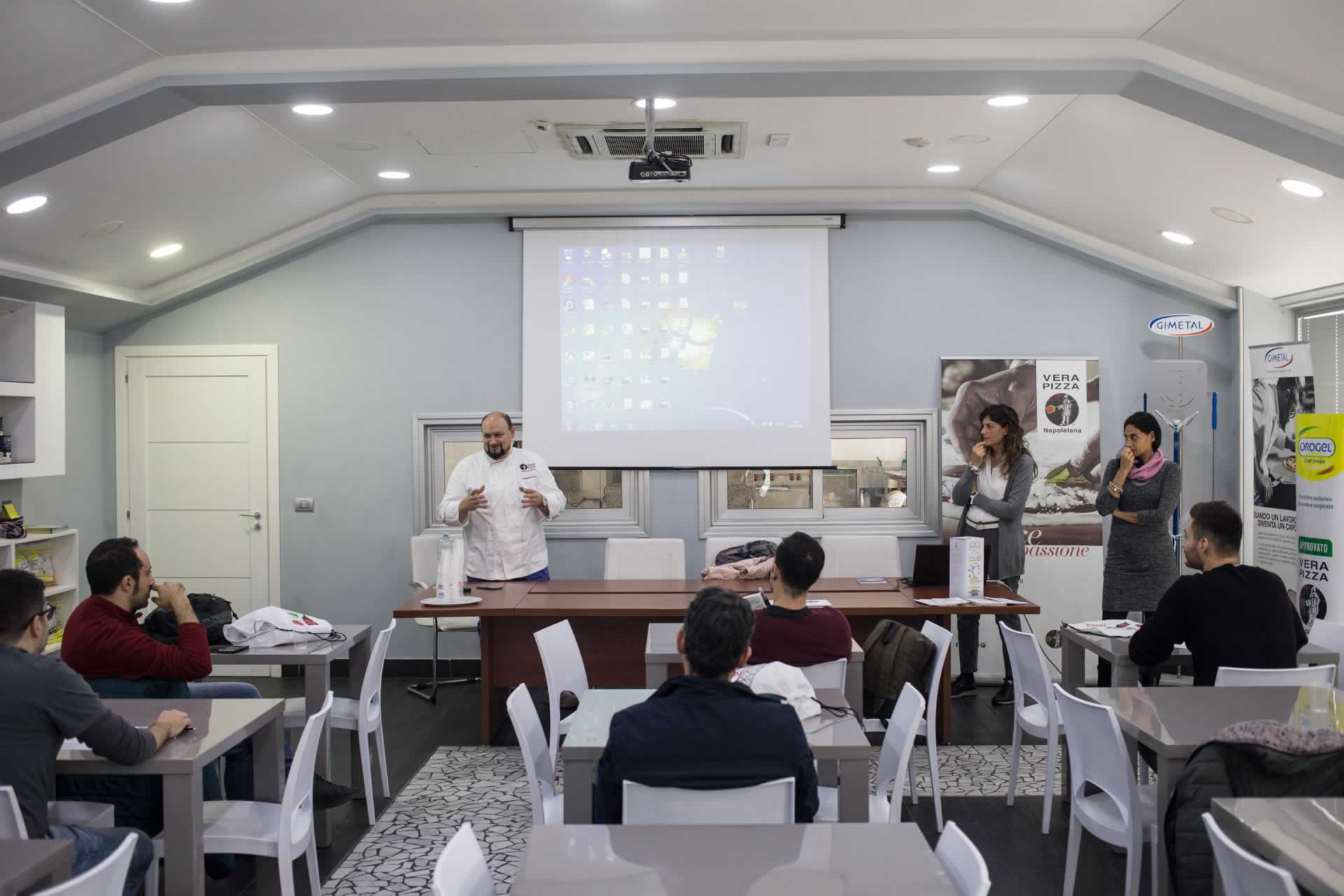 AVPN - Course of deep-fried neapolitan food