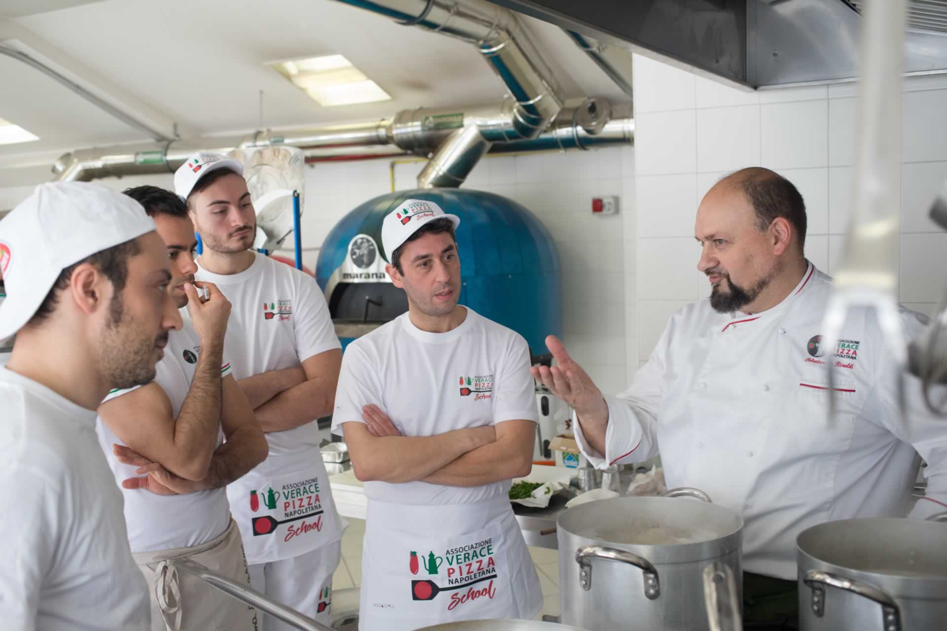 AVPN - Course of deep-fried neapolitan food