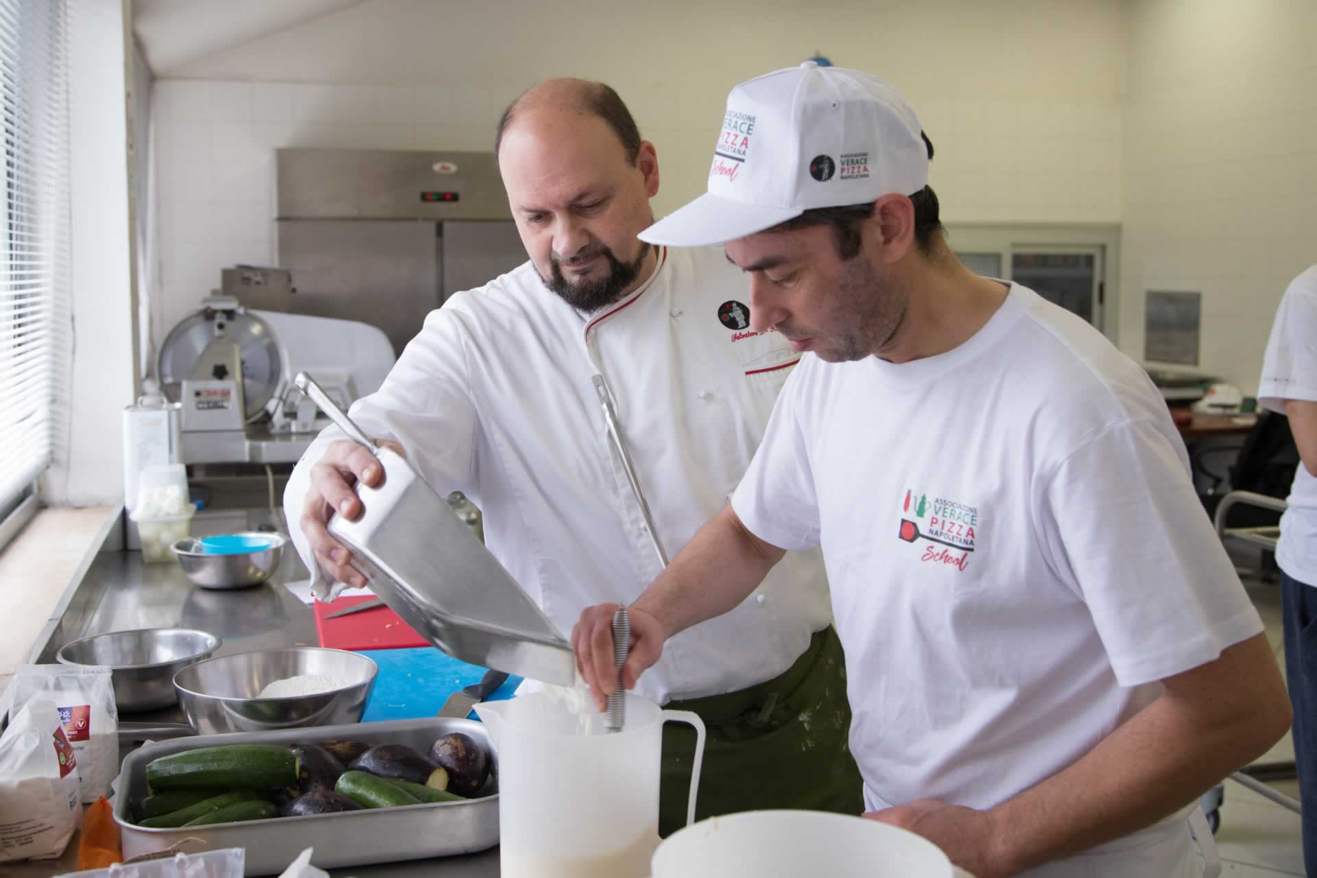 AVPN - Course of deep-fried neapolitan food