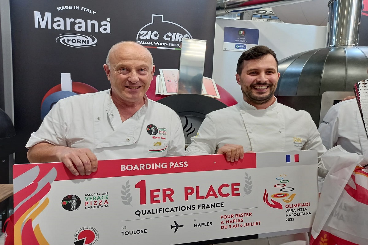 In Toulouse (France) Antonio De Fabbio is the first qualified of the Olympics of the True Neapolitan Pizza by unaffiliated!