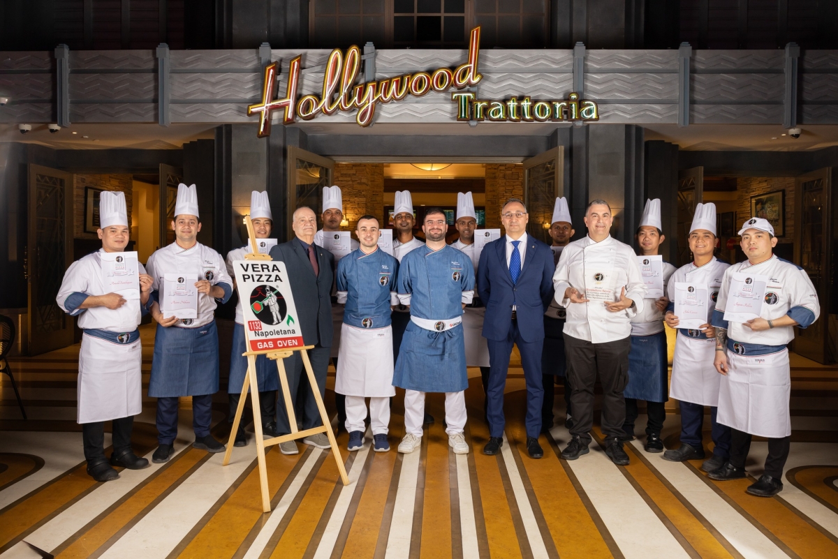 L'Associazione Verace Pizza Napoletana è volata negli Emirati Arabi Uniti e in Qatar per una missione speciale!