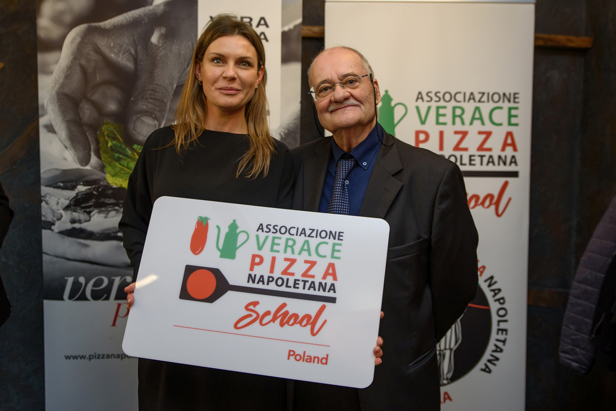 La Vera Pizza Napoletana in Polonia. Intervistiamo oggi Ewelina Przygocka, la direttrice dell'AVPN School di Poznan