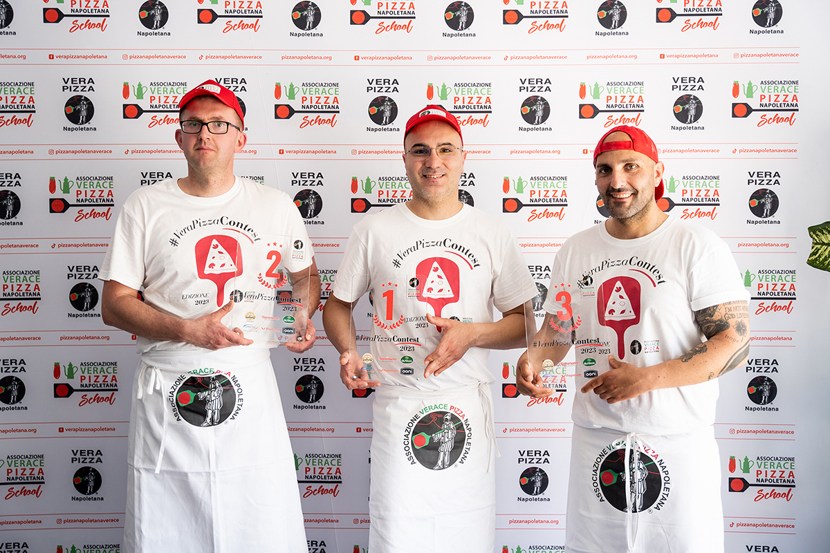 Stefano Di Filippo, champion of the past edition, is reconfirmed as the winner of the Vera Pizza Contest