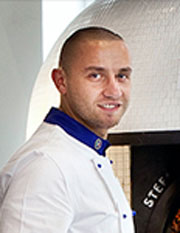 Pizzaiolo associato: Salvatore Perna 