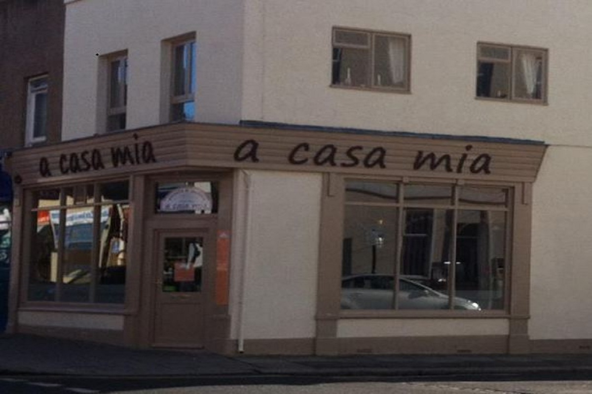 Pizzeria: A Casa Mia 