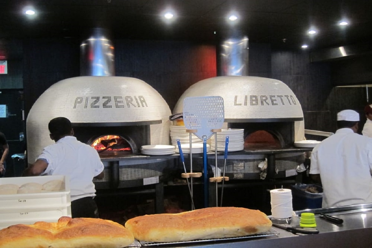 Pizzeria: Pizzeria Libretto (Danforth) 