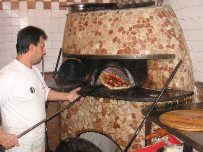 Pizzeria: Ma Tu Vulive A' Pizza 