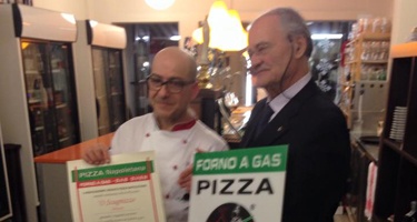 Second National AVPN event for the verace gas oven to certify the pizzeria 'O SCUGNIZZO by PIER